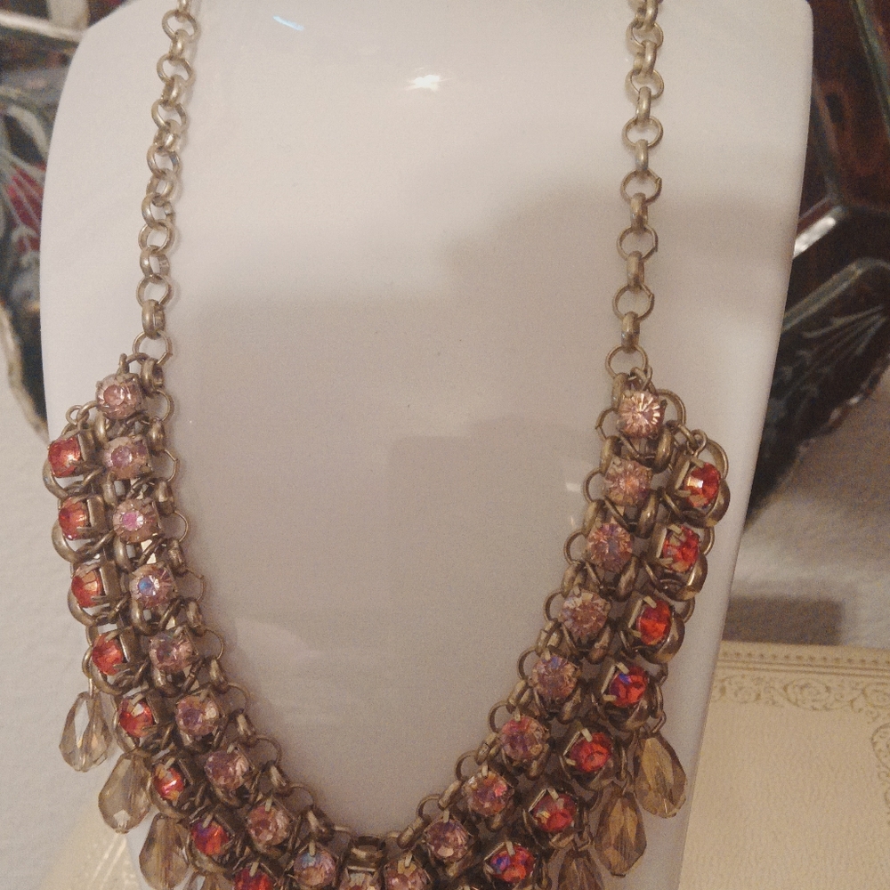 Pink Rhinestone Festoon Necklace - Picture 5 of 7
